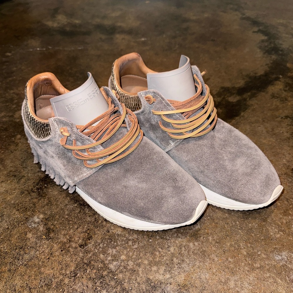 Esseutesse sneakers